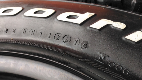 ชุดเทพครับ ล้อกะทะ + bf 265/75/16 ปี 14