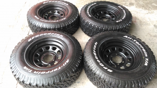 ชุดเทพครับ ล้อกะทะ + bf 265/75/16 ปี 14