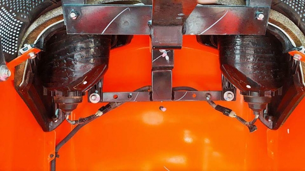 ขายรถไถคูโบต้า  KUBOTA   L 3608SP พร้อมชุดใบมีดดันหน้าคานล่าง  ผานหลัง