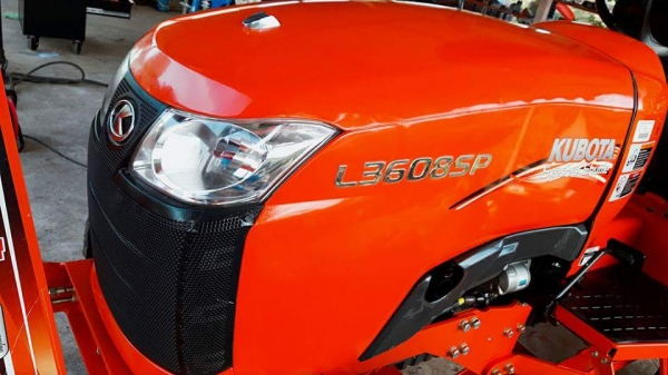 ขายรถไถคูโบต้า  KUBOTA   L 3608SP พร้อมชุดใบมีดดันหน้าคานล่าง  ผานหลัง