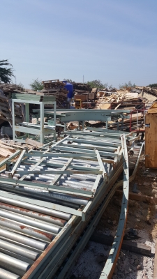 ขายลูกกลิ้งลำเลียงกว้าง 1 เมตรยาวประมาณ 40 เมตรราคาโลละ 20 บาทประมาณ 3 ตันกว่า ขายลูกกลิ้งลำเลียงกว้าง 1 เมตรยาวประมาณ 40 เมตรราคาโลละ 20 บาทประมาณ 3 ตันกว่า