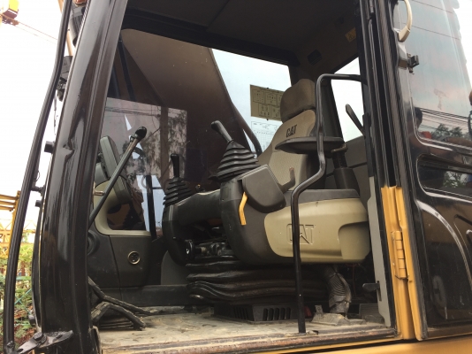 รถขุดคันใหญ่CAT330D japan...รถมี9คัน เอกสารครบ ขายเหมาหรือแยก รถทำงาน 1.6-2.2หมื่น ช.ม.