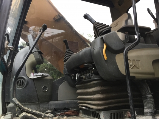 รถขุดคันใหญ่CAT330D japan...รถมี9คัน เอกสารครบ ขายเหมาหรือแยก รถทำงาน 1.6-2.2หมื่น ช.ม.