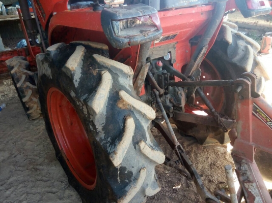 Kubota L3608 ปี55 หาง5 ใบดัน ชั่วโมงน้อย เล่มพร้อมโอน