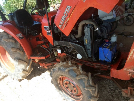 Kubota L3608 ปี55 หาง5 ใบดัน ชั่วโมงน้อย เล่มพร้อมโอน