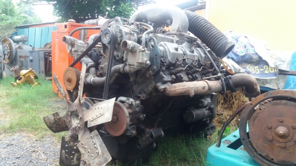 ประกาศขายเครื่อง นิสสัน RD 8 สตาทร์ติิดได้ เครื่องตัดลงจากรถ