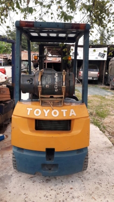 ขาย โฟรคลิฟท์ โตโยต้า รุ่น 7 เบนซิน ติดแก็ส 1.5 ตัน เสา 3 เมตร