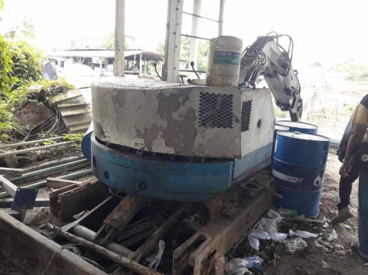 ขายด่วนรถแบคโฮkomatsu-PC38-UU-รถขายตามสภาพ