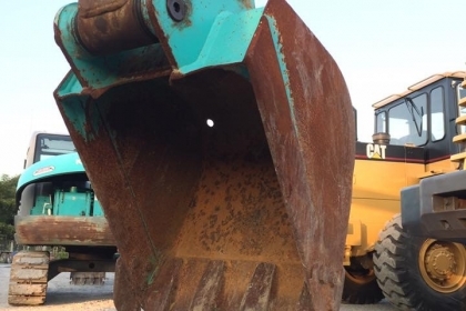 KOBELCO SK30SR-3E ปี2011 ชั่วโมงน้อยมากไม่แพ้รถใหม่ นำเข้าจากญี่ปุ่น โทร.090-986-2521 อ๊อบ