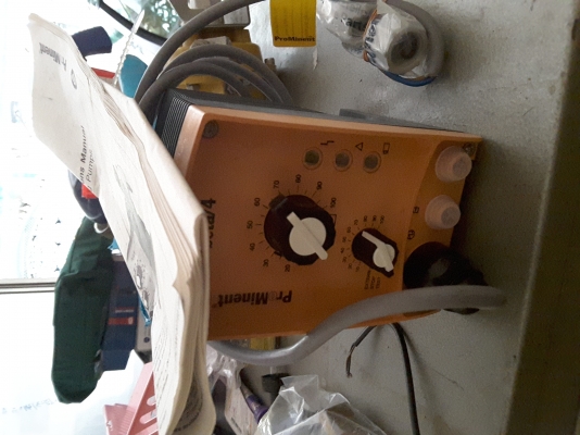 ปั้มของเหลว เคมี  สำหรับจ่ายเพื่อความเที่ยงตรงของปริมาณ