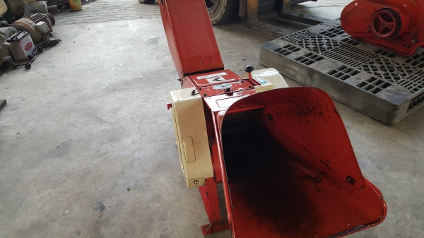 เครื่องสับกิ่งไม้ตัว เปล่า รหัสสินค้า C2 - 26 สอบถามได้ต่อรองได้ขายได้ขาย เครื่องสับกิ่งไม้ตัว เปล่า รหัสสินค้า C2 - 26 สอบถามได้ต่อรองได้ขายได้ขาย