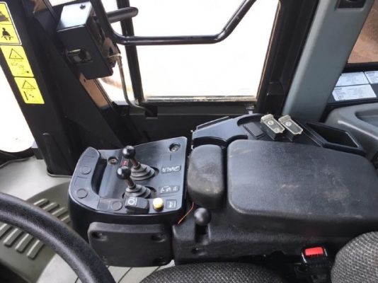 ขายรถตักล้อยาง CAT 972H รถนอกนำเข้าจากญี่ปุ่น สภาพสวยพร้อมใช้งาน ขายรถตักล้อยาง CAT 972H รถนอกนำเข้าจากญี่ปุ่น สภาพสวยพร้อมใช้งาน