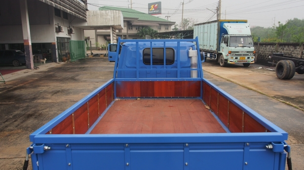 ISUZU NKR55E รถป้ายใหญ่ กระบะต่อใหม่ สภาพสวยๆ พร้อมใช้งาน