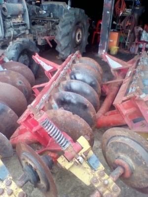 ผานไถ 5 - 6 ใบ