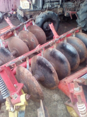 ผานไถ 5 - 6 ใบ