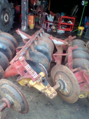 ผานไถ 5 - 6 ใบ