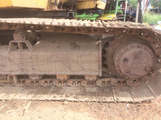 ขาย CAT    200 เก่านอก เครื่อง 6 BG เทอร์โบ ปั้มK 13รถสวย  พร้อมใช้งาน  ราคา 650,000 บาท