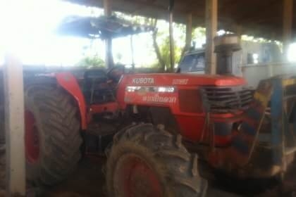 ขาย 355,000 KUBOTA M9000 สภาพพร้อมใช้งาน เครื่องเกียร์แน่น หาง 6 ไม่มีตก กำลังดี สองเพลา รถพร้อมใช้งาน เอกสารเล่มทะเบียน รถอยุ่ จ.อุบล ฯ 090-772-3710 090-772-3708