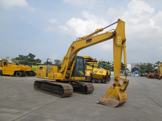 ขายรถขุด Komatsu PC120-6EO มือสองนำเข้าจากญี่ปุ่นแท้ สภาพสวย ชั่วโมงน้อย และยังไม่เคยใช้งานที่ไทย