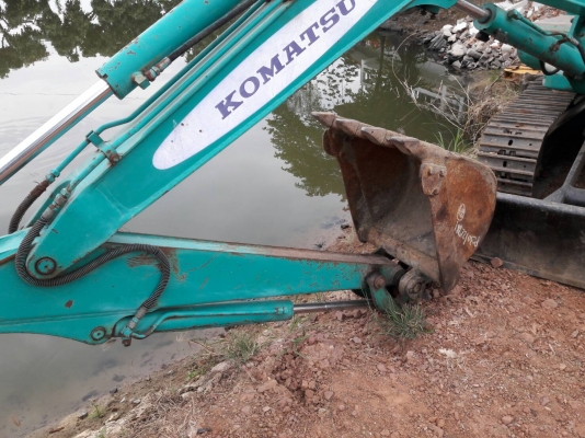 ขายKOMATSU  PC30-7  เก่าญี่ปุ่นแท้. สภาพดี  2,XXXชั่วโมง  เดิมๆๆ  ลองระบบกันได้ทุกวัน  โทร  089-3818694  ดวงนภา