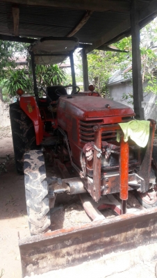 รถไถ  M5000 พร้อมใช้ อุปกร  ผานหน้า+ ผานหล้ง ราคา เบฯฯ  215000  บาท    วันทูคอล 0986683479 dtac 0991751349 สิทธิ์ คับ