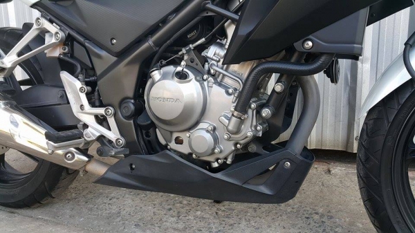 CB300F ราคา PCX รถปี 57 สวยไม่ล้มไม่ชนพร้อมใช้ เครื่องเดิมขี่นิ่ม CB300F ราคา PCX รถปี 57 สวยไม่ล้มไม่ชนพร้อมใช้ เครื่องเดิมขี่นิ่ม