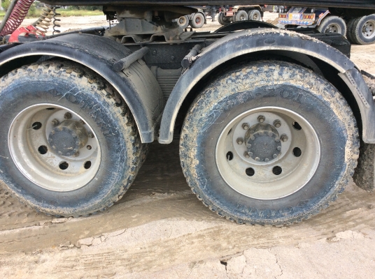 ขายหัวลากสิบล้อ2เพลา ISUZU DECA GXZ23KZT 270แรง เครื่องเดิมเกียร์เดิมติดก๊าซNgv ปี2540