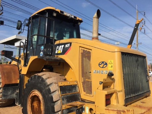 ขายรถตักล้อยาง CAT 962H รถนอกนำเข้าจากญี่ปุ่น สภาพสวยพร้อมใช้งาน มีVDOการทำงานครับ ขายรถตักล้อยาง CAT 962H รถนอกนำเข้าจากญี่ปุ่น สภาพสวยพร้อมใช้งาน มีVDOการทำงานครับ