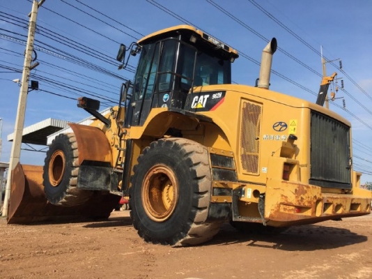 ขายรถตักล้อยาง CAT 962H รถนอกนำเข้าจากญี่ปุ่น สภาพสวยพร้อมใช้งาน มีVDOการทำงานครับ ขายรถตักล้อยาง CAT 962H รถนอกนำเข้าจากญี่ปุ่น สภาพสวยพร้อมใช้งาน มีVDOการทำงานครับ