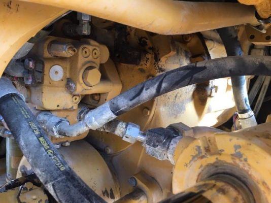 ขายรถตักล้อยาง CAT 962H รถนอกนำเข้าจากญี่ปุ่น สภาพสวยพร้อมใช้งาน มีVDOการทำงานครับ ขายรถตักล้อยาง CAT 962H รถนอกนำเข้าจากญี่ปุ่น สภาพสวยพร้อมใช้งาน มีVDOการทำงานครับ