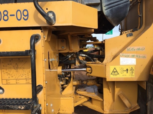 ขายรถตักล้อยาง CAT 962H รถนอกนำเข้าจากญี่ปุ่น สภาพสวยพร้อมใช้งาน มีVDOการทำงานครับ ขายรถตักล้อยาง CAT 962H รถนอกนำเข้าจากญี่ปุ่น สภาพสวยพร้อมใช้งาน มีVDOการทำงานครับ