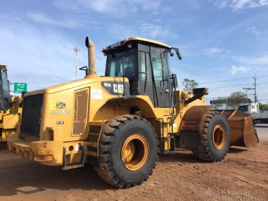 ขายรถตักล้อยาง CAT 962H รถนอกนำเข้าจากญี่ปุ่น สภาพสวยพร้อมใช้งาน มีVDOการทำงานครับ ขายรถตักล้อยาง CAT 962H รถนอกนำเข้าจากญี่ปุ่น สภาพสวยพร้อมใช้งาน มีVDOการทำงานครับ