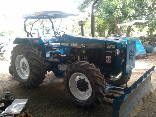 ขายฟอรด์ 6640 คานนิวฮอแลนด้นหน้าเอกสารเล่มทะเบียนพร้อมใช้