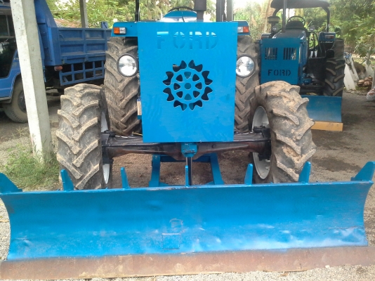 ขายฟอรด์ 6640 คานนิวฮอแลนด้นหน้าเอกสารเล่มทะเบียนพร้อมใช้