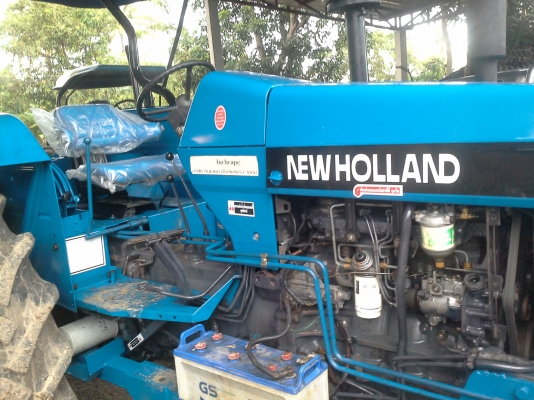 ขายฟอรด์ 6640 คานนิวฮอแลนด้นหน้าเอกสารเล่มทะเบียนพร้อมใช้