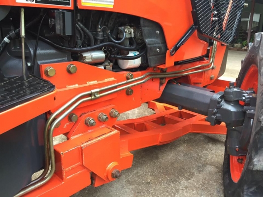 ขายรถไถ Kubota M7040 (4WD) พร้อมดันหน้า ผานพรวนช้าง รถสวย พร้อมใช้งานครับ