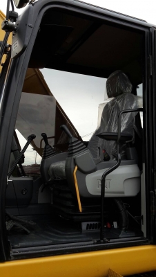 ขายรถแบคโฮ CAT 320 D2 ไมล์ 200 ชม.ราคา 3600000