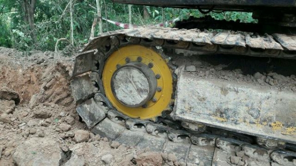 ขาย KOMATSU PC 60 รุ่น 5  รถสวยๆทำงานทุกวัน  ต้องการเปลี่ยนรุ่นใหญ่ ขาย ราคา 320,000 บาท