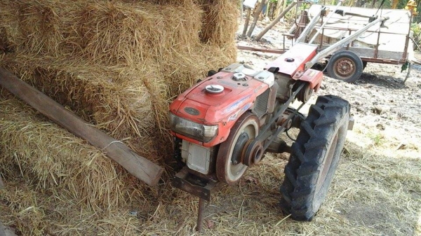 รถไถ่เดินตามเครื่องRT120 แรง โครงสยาม3เกียร์ อุปกรณ์มี พาล ล้อเห,้กคราด