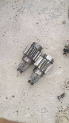 ขายอะไหล่รถแทรกเตอร์ D-4 D-5 D-6 สนใจโทรมาคุยกันครับ ของเก่าสภาพ ดี ขายไม่แพงครับ