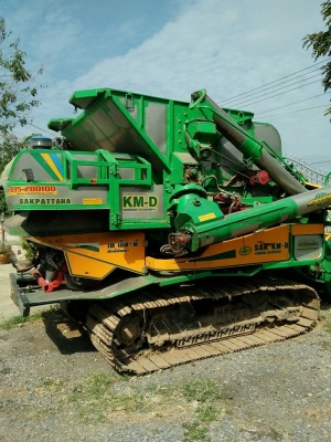 KM-D รถใช้งาน 1ปี. เกี่ยวข้าวโพด