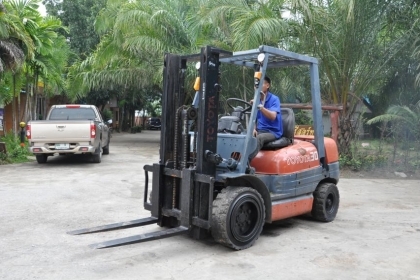 ขายFORKLIFT TOYOTA FD30ดีเซล (3ตัน) เสา3เมตร รถเดิม เสาฟรูฟรี้ 165,000เท่านั้น!!