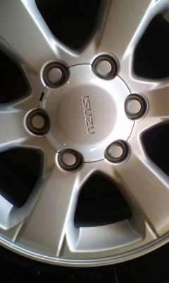 ล้อ Isuzu blue power 1.9 ddi ขอบ16 พร้อมยาง