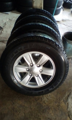 ล้อออนิวIsuzu ขอบ16 พร้อมยางดอกตรูมๆ