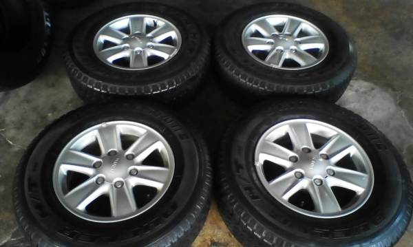 ล้อออนิวIsuzu ขอบ16 พร้อมยางดอกตรูมๆ