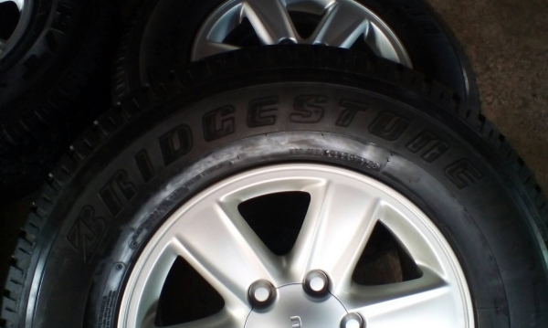 ล้อออนิวIsuzu ขอบ16 พร้อมยางดอกตรูมๆ