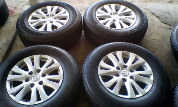 แม็กมาสด้า BT50 ขอบ17 พร้อมยาง