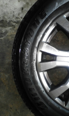 แม็ก FORD 18" พร้อมยาง