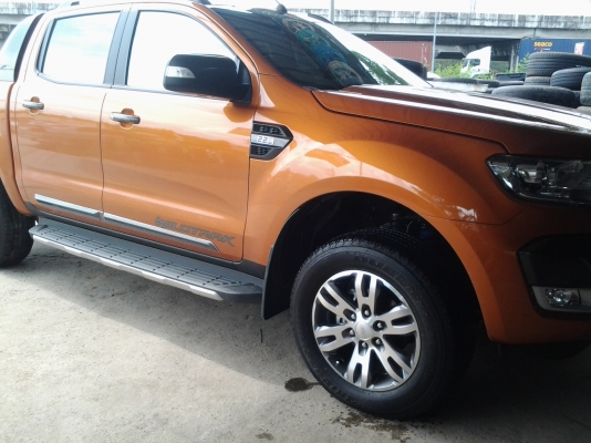 ล้อแม็ก FORD everest ขอบ 18 พร้อมยางใหม่ๆ