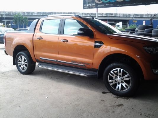 ล้อแม็ก FORD everest ขอบ 18 พร้อมยางใหม่ๆ